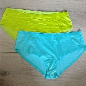Victoria’s Secret Vibrant Yellow and Blue Hiphugger Underwear Set